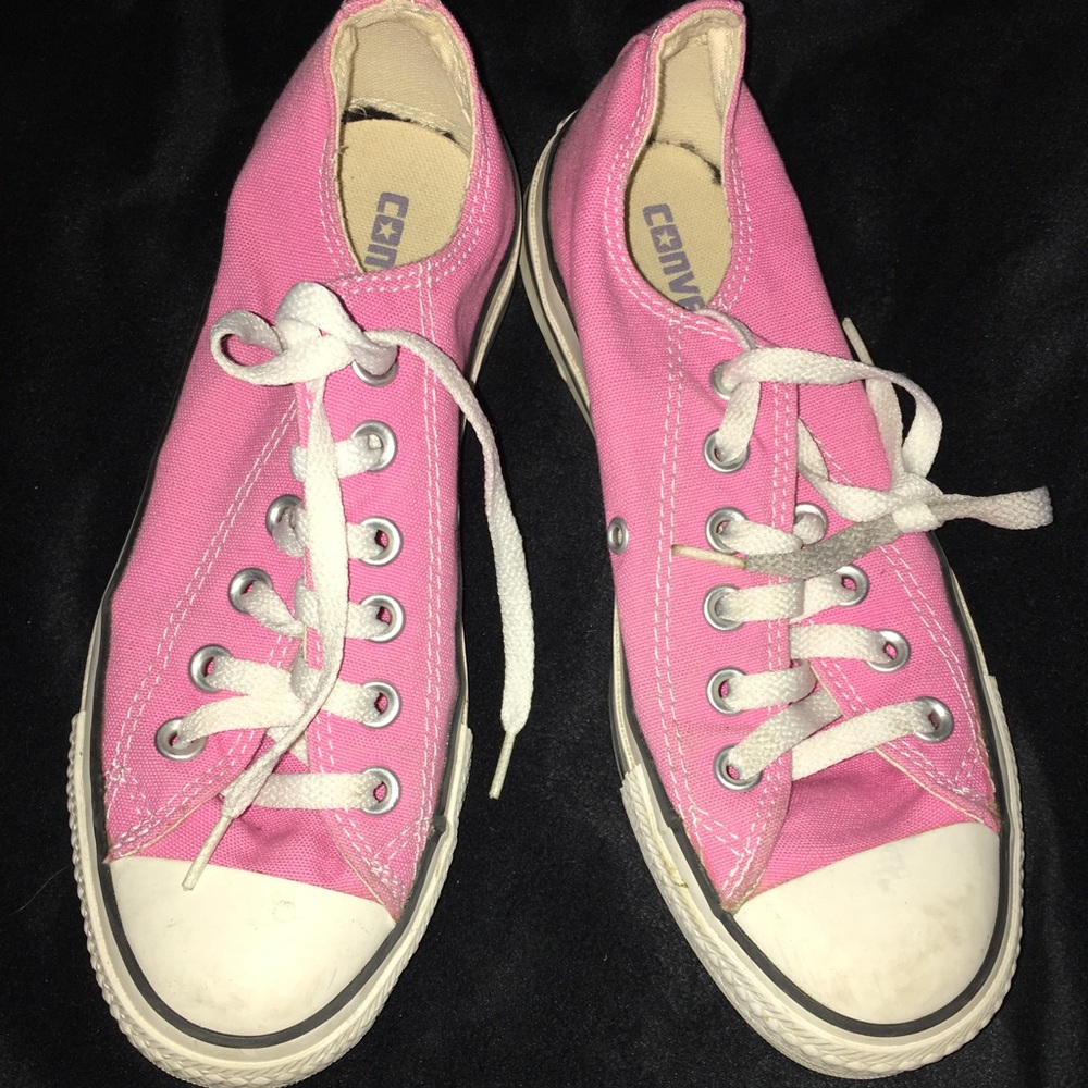Pink converse size 6.5